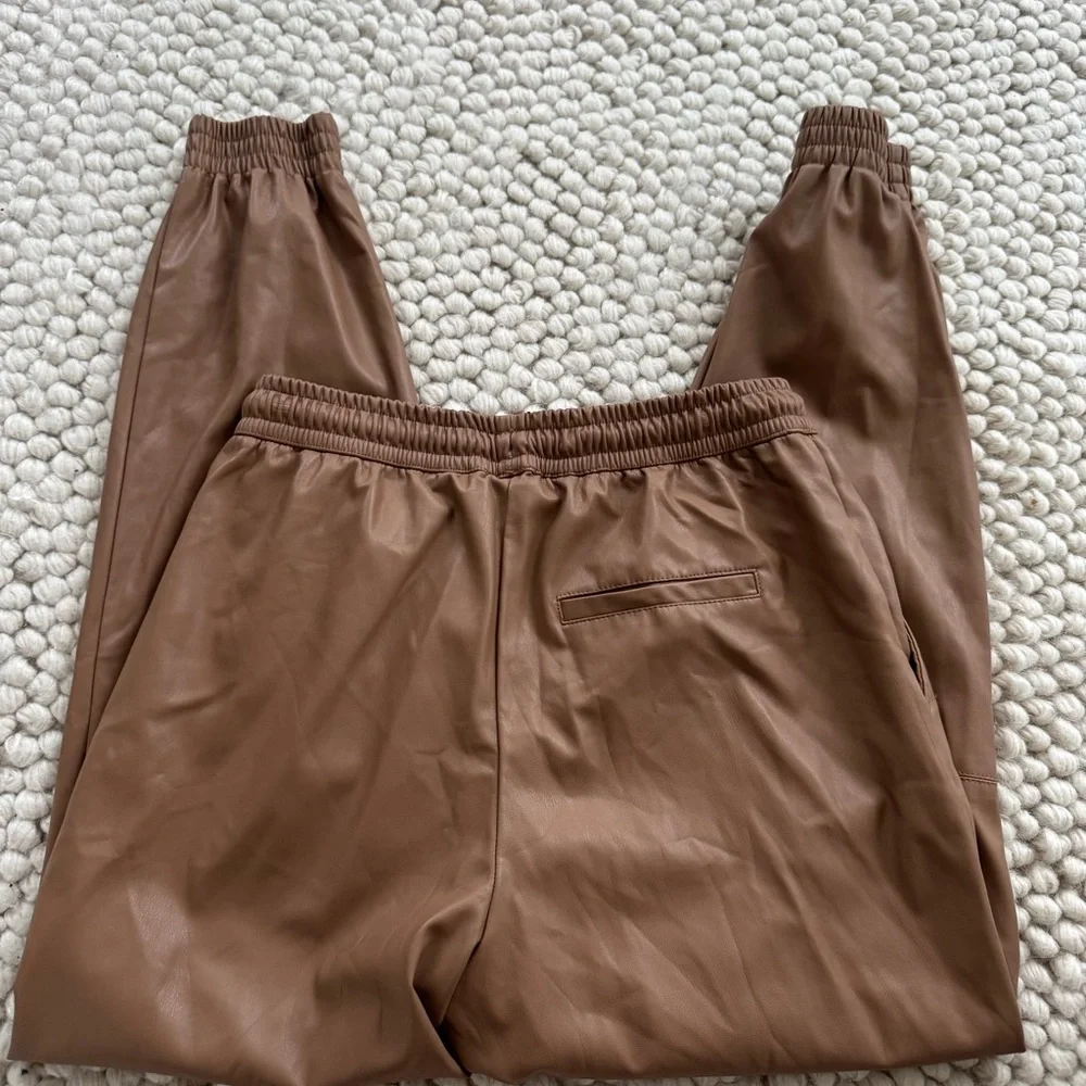 Zara Brown Joggers - Picture 2 of 4